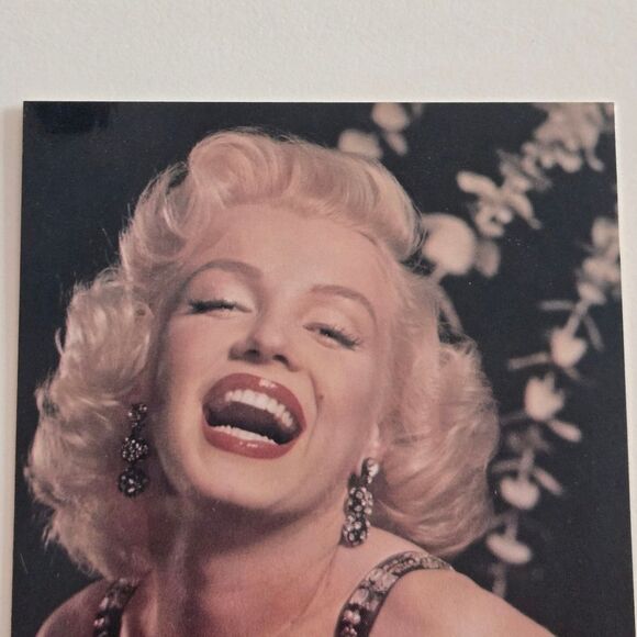Vintage Marilyn Monroe Laughing Postcard of a Publicity Photograph - Picture 2 of 4